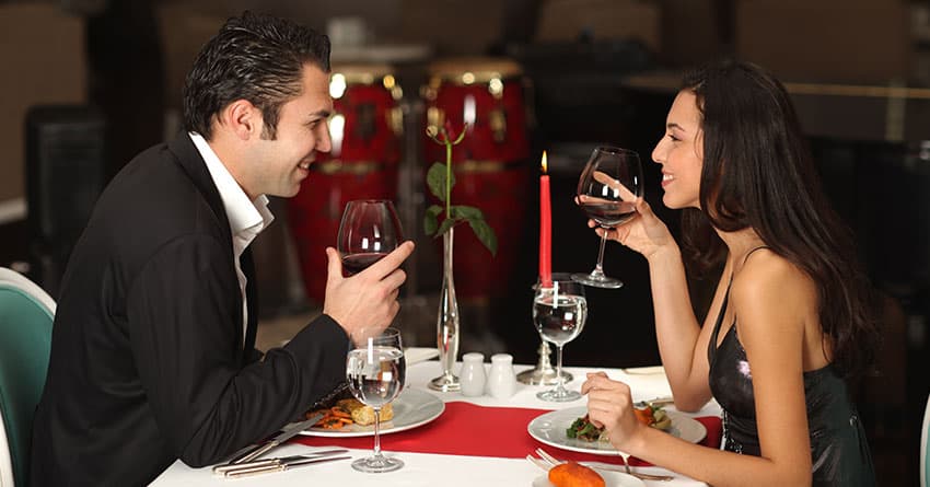 AŞKIN CİLASI ROMANTİK AKŞAM YEMEKLERİ