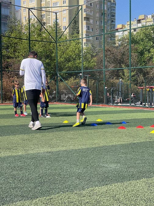 Fenerbahçe Futbol Okulu - Etimesgut