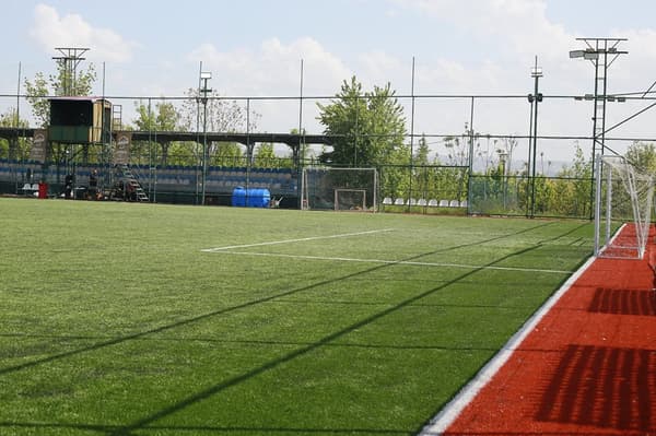 Aybesk Halı Saha - 8. Fotoğraf