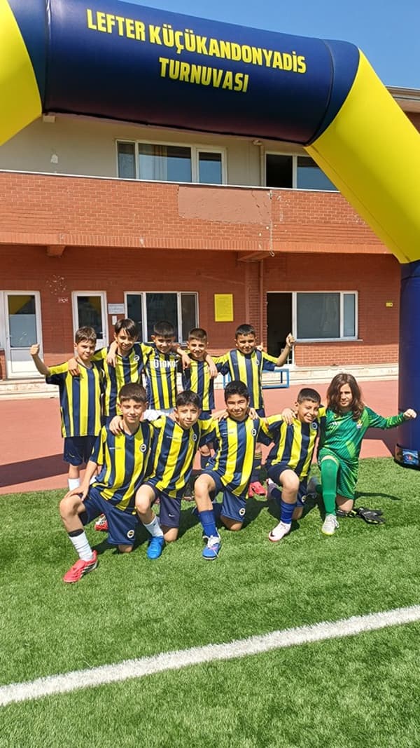 Fenerbahçe Spor Okulları - Batıkent - 10. Fotoğraf Fenerbahçe Spor Okulları - Batıkent - 10. Fotoğraf
