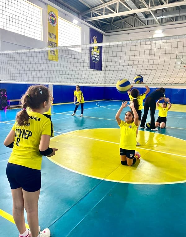 Fenerbahçe Spor Okulları - Batıkent - 14. Fotoğraf Fenerbahçe Spor Okulları - Batıkent - 14. Fotoğraf