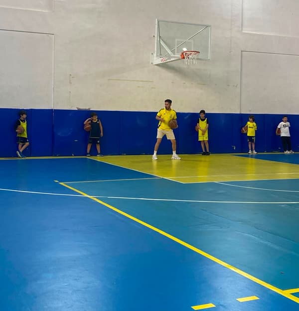 Fenerbahçe Spor Okulları - Batıkent - 16. Fotoğraf Fenerbahçe Spor Okulları - Batıkent - 16. Fotoğraf