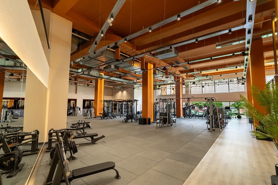 Pathoja Gym Wellness Club - İncek Mekanları - 1. Fotoğraf