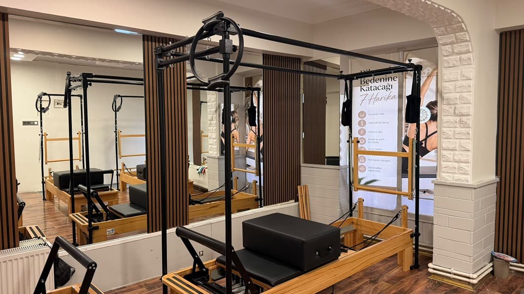 Studyo9 Pilates  - İskitler Aletli Pilates Salonları - 1. Fotoğraf