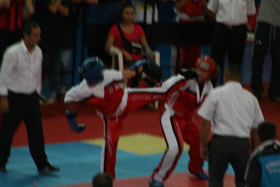 İkra Spor Kulübü - Yenimahalle Boks Kursları - 4. Fotoğraf