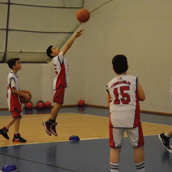 Hidayet Türkoğlu Basketbol ve Spor Okulları - Dikmen - 2. Fotoğraf