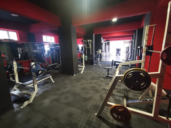 Power Line Sport Center - 2. Fotoğraf Power Line Sport Center - 2. Fotoğraf