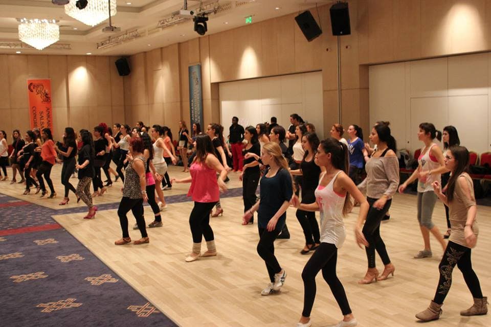 Crypto Dans Stüdyosu - 2. Fotoğraf