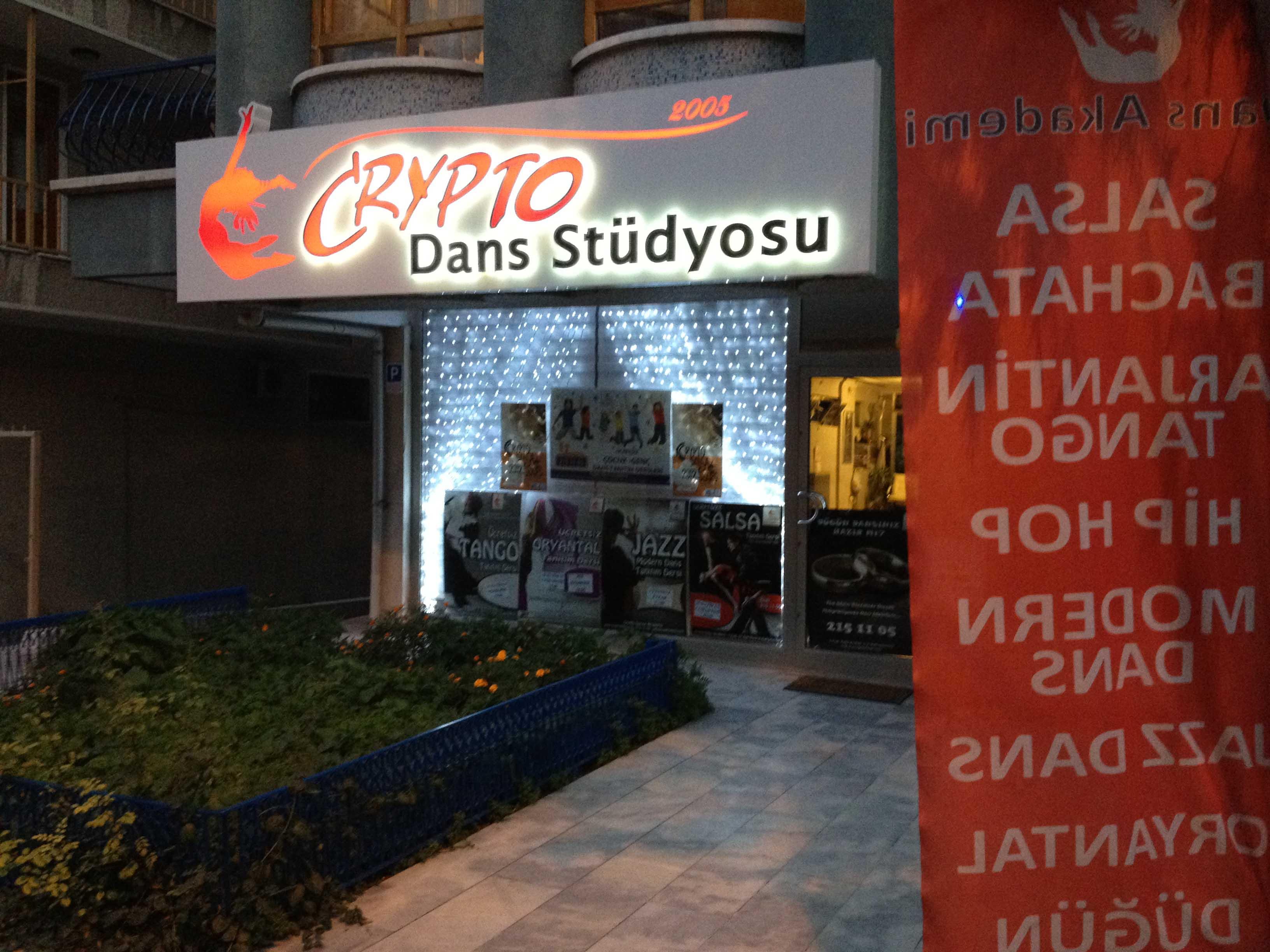 Crypto Dans Stüdyosu