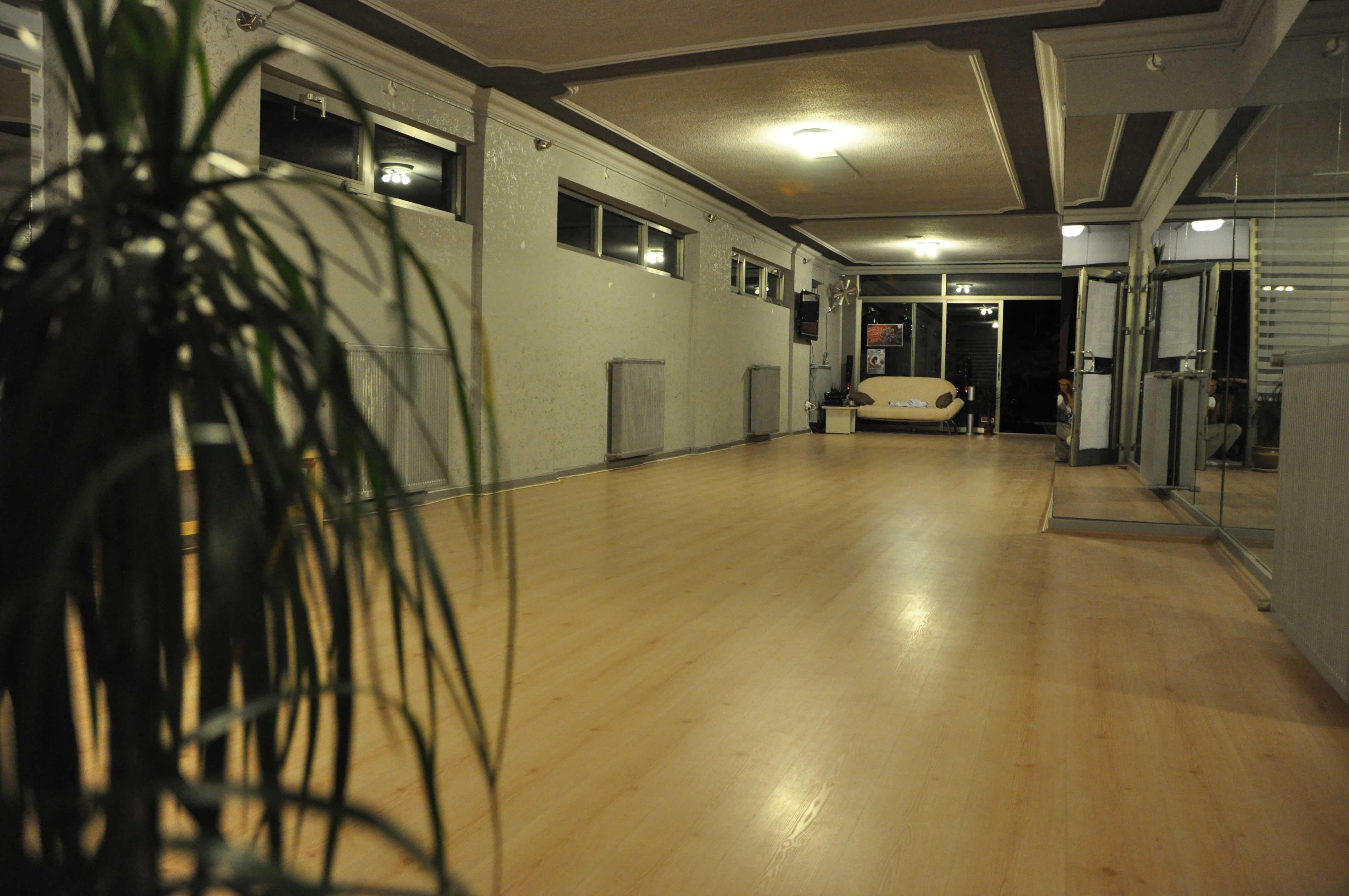 Crypto Dans Stüdyosu