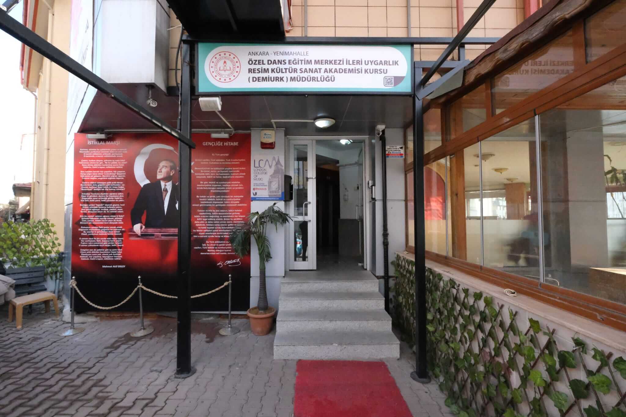 Demiurk Sanat Akademi