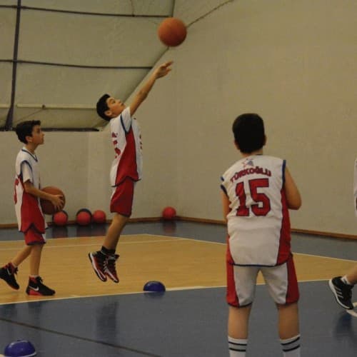 Hidayet Türkoğlu Basketbol ve Spor Okulları - Bilkent - Çayyolu  Mekanları - 2. Fotoğraf