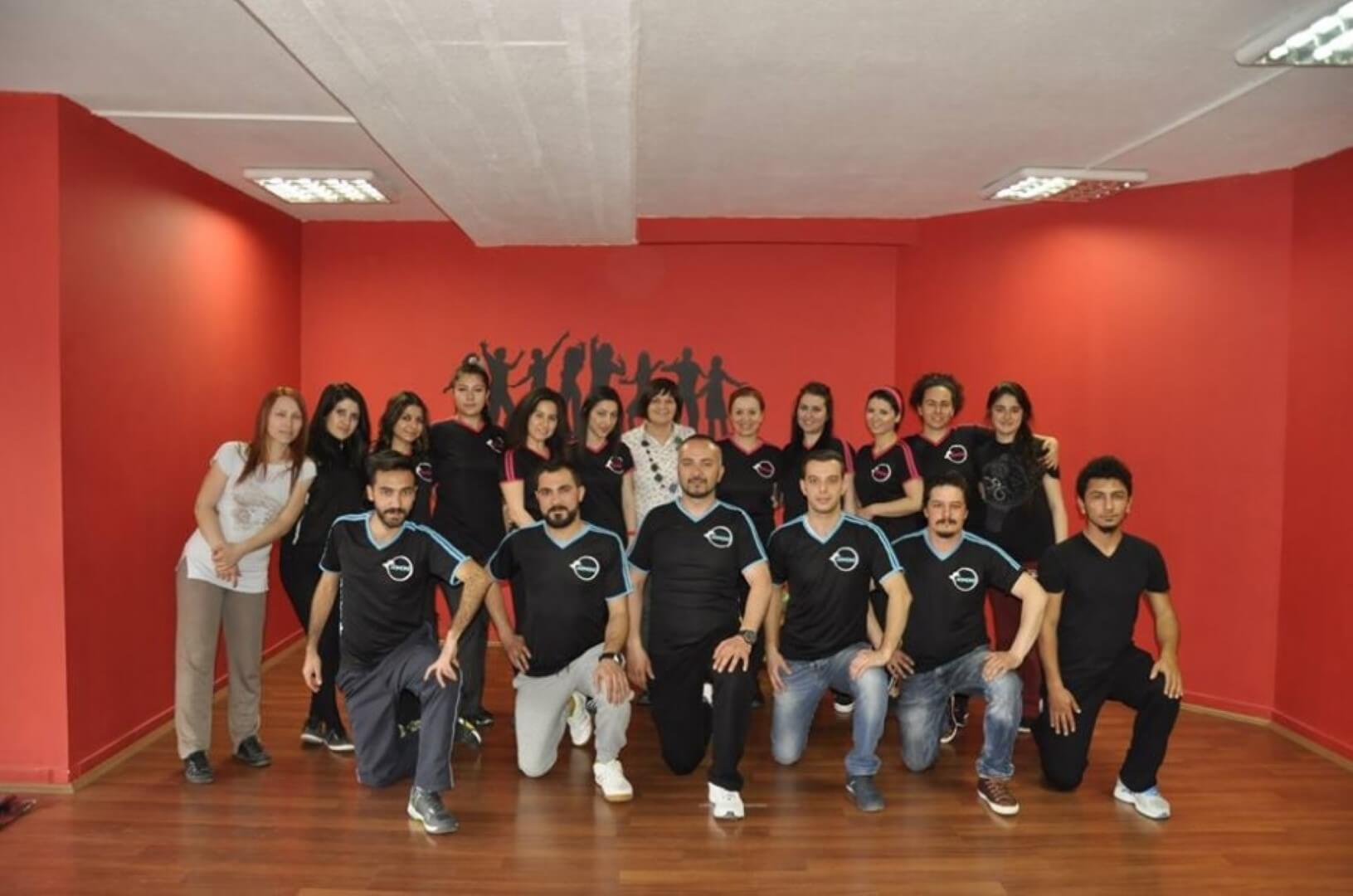 Armoni Dans ve Müzik Akademi - Balgat Bale Kursları - 2. Fotoğraf