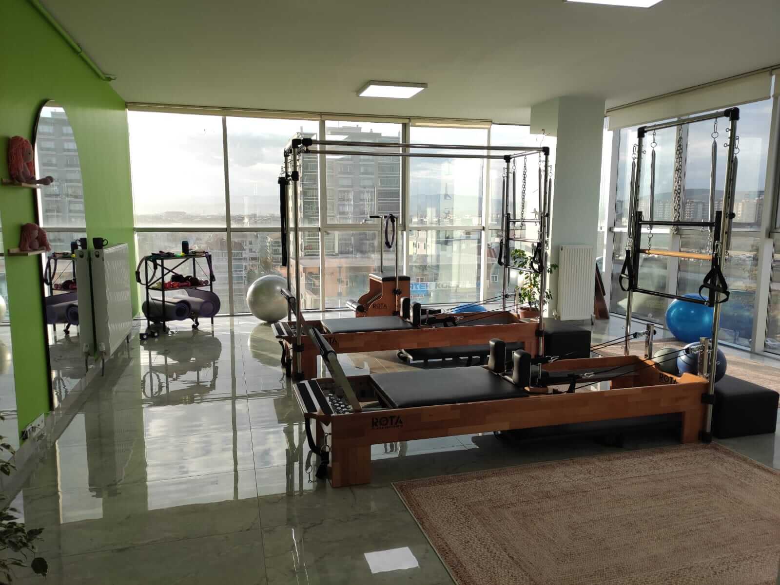 Fizyo Akay Pilates - Batıkent Aletli Pilates Salonları - 4. Fotoğraf