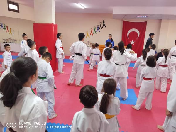 Güneş Karate Do Spor Kulübü - 27. Fotoğraf Güneş Karate Do Spor Kulübü - 27. Fotoğraf