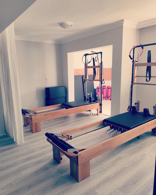 Gold Pilates - 3. Fotoğraf Gold Pilates - 3. Fotoğraf