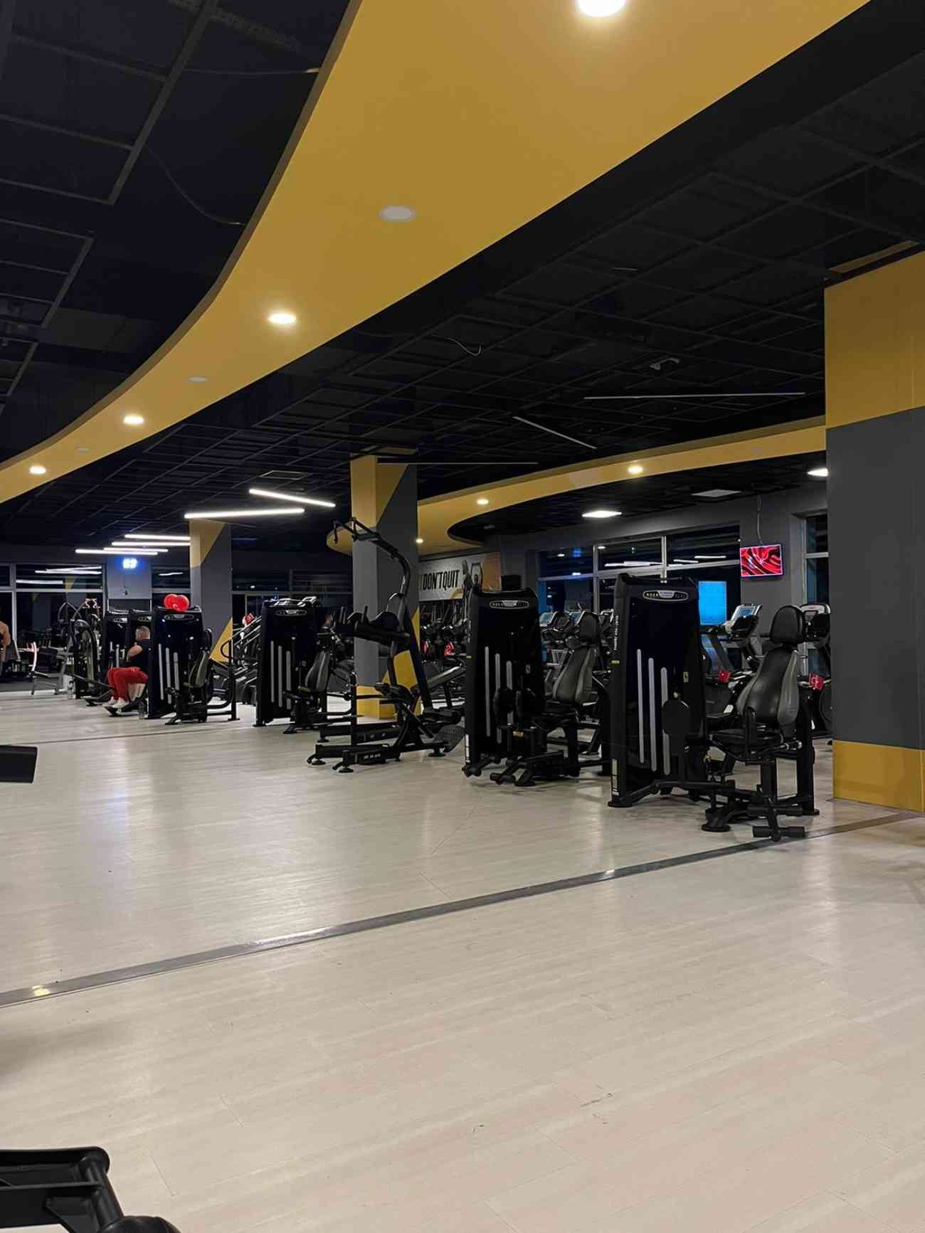 Dolphin Sports Club - Batıkent Crossfit Salonları - 2. Fotoğraf