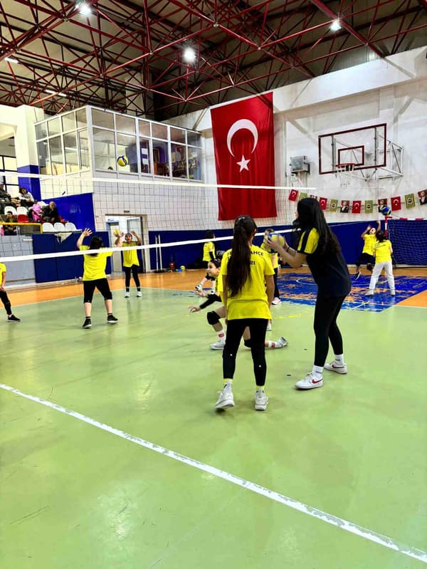 Fenerbahçe Spor Okulları - Çayyolu - 9. Fotoğraf Fenerbahçe Spor Okulları - Çayyolu - 9. Fotoğraf
