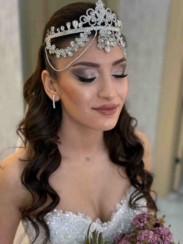 Rabia Kanmaz Saç Tasarım ve Güzellik Merkezi - 3. Fotoğraf