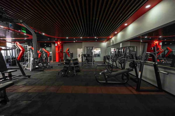 Neolife Gym - Yeni Batı - 5. Fotoğraf Neolife Gym - Yeni Batı - 5. Fotoğraf