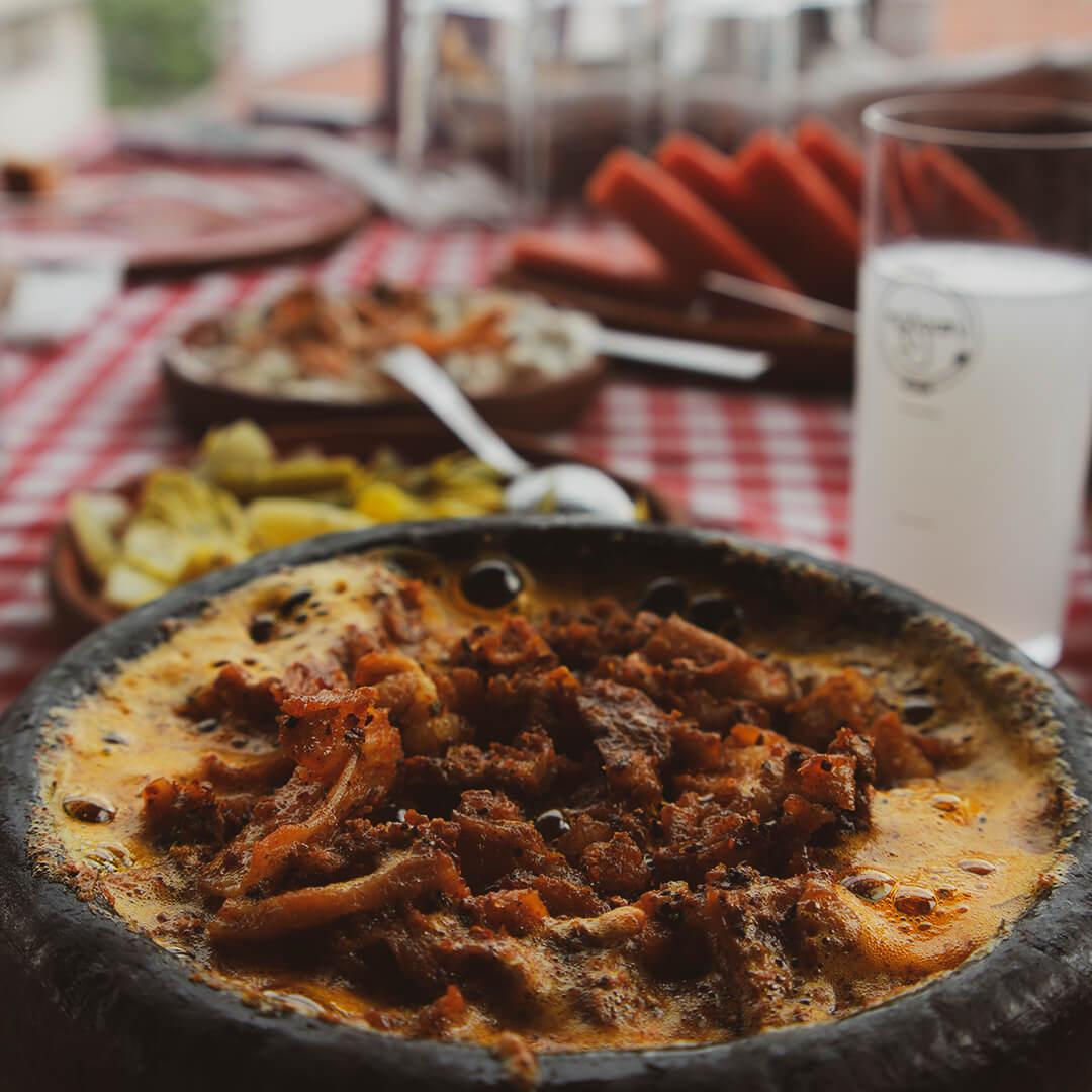 Meyhane Müjgan Teras - Seyranbağları  Alkollü Mekanlar - 2. Fotoğraf