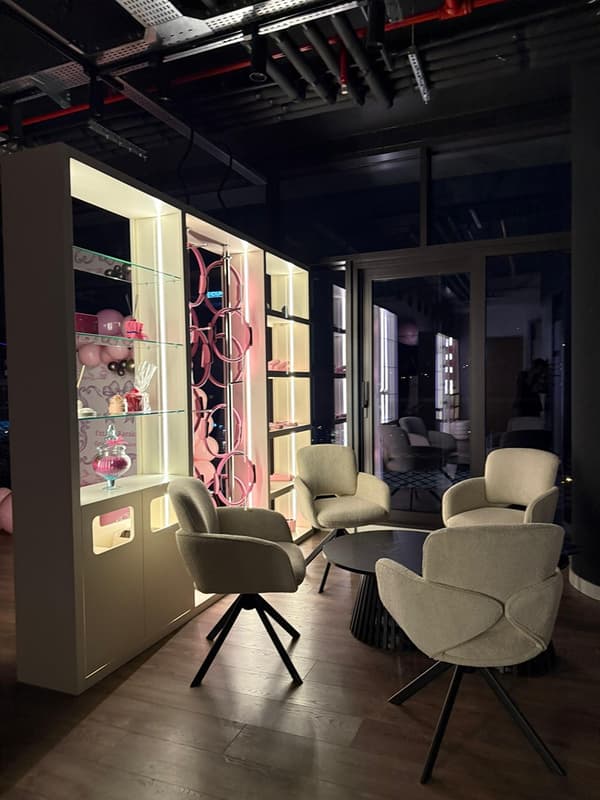 Fzt. Ece Karakoç - 18. Fotoğraf Fzt. Ece Karakoç - 18. Fotoğraf