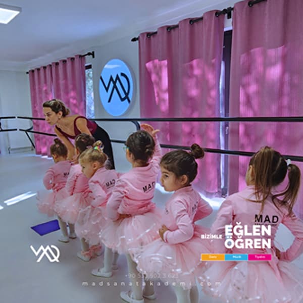 MAD Dans Okulu - 21. Fotoğraf MAD Dans Okulu - 21. Fotoğraf