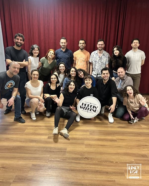 Lindy Hop Company - 4. Fotoğraf Lindy Hop Company - 4. Fotoğraf