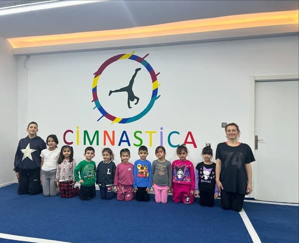 Cimnastica - 4. Fotoğraf Cimnastica - 4. Fotoğraf